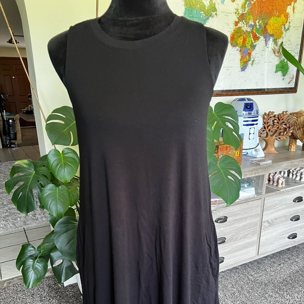 Time and Tru Black Sleeveless Halter Mini Dress - Picture 1 of 7